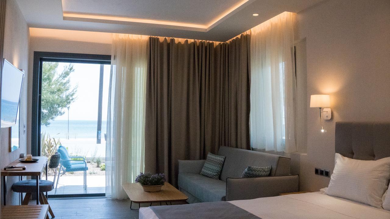 Costa Domus Blue Luxury Apartments Nikiti  Eksteriør billede