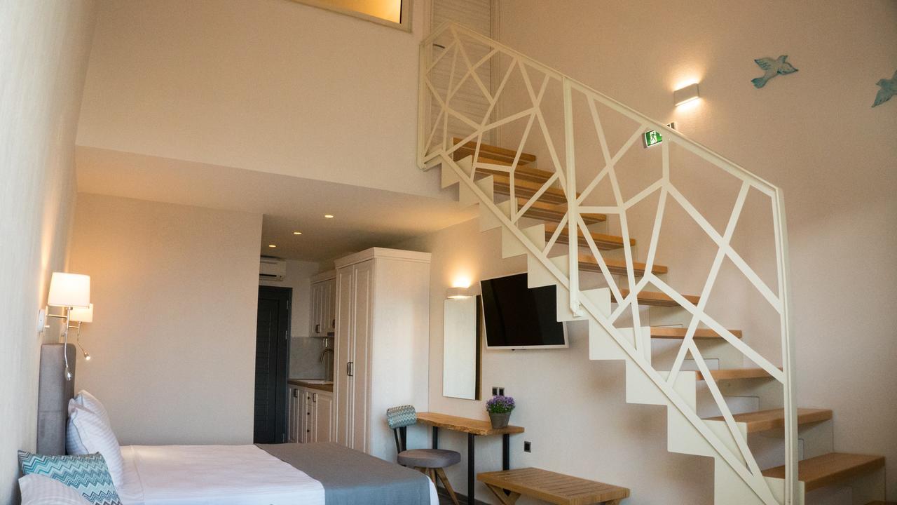 Costa Domus Blue Luxury Apartments Nikiti  Eksteriør billede